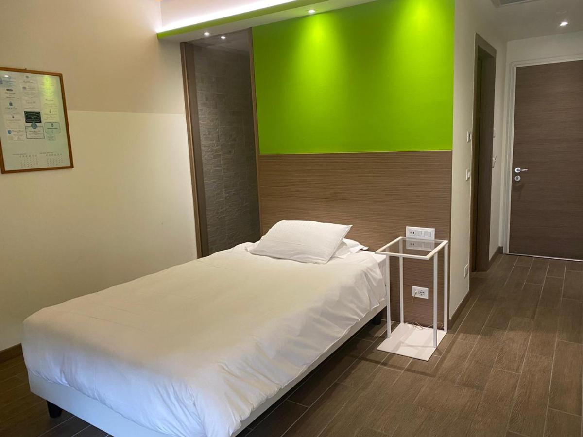 Hotel Marelet Treviglio Extérieur photo